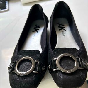 Ann Klein flat sandles